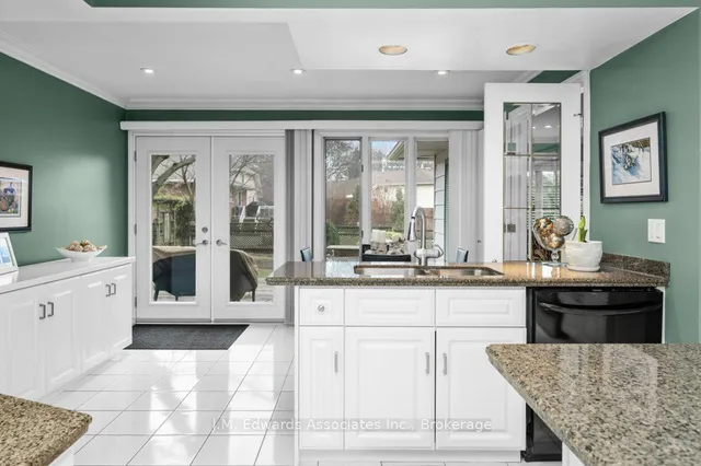 Additional image 33 of 481 Townsend Ave