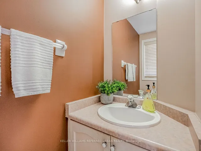 Additional image 18 of 1166 Upper Wentworth St