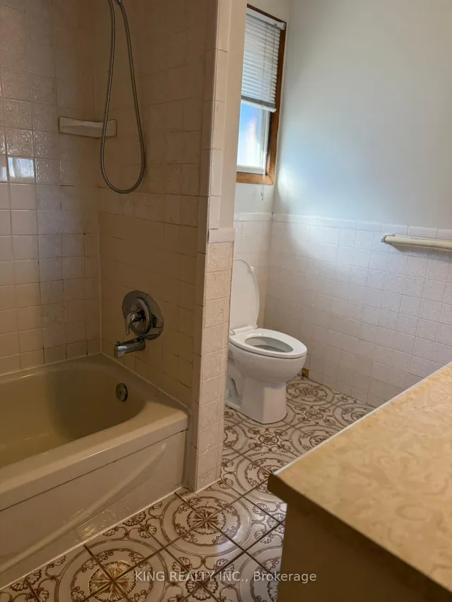 Additional image 16 of 98 FERGUSON Ave