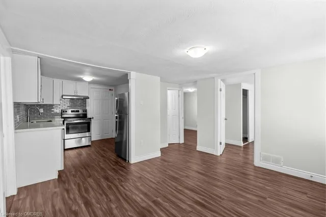 Additional image 6 of 937 Garth St