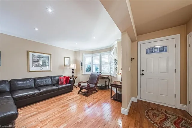 Additional image 7 of 1 South Oval