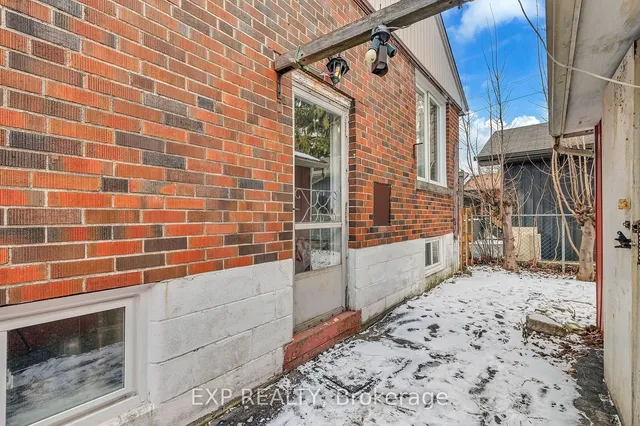 Additional image 24 of 9 Mulock Ave