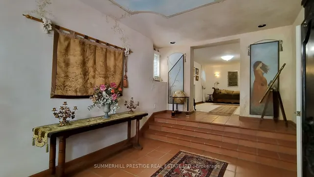 Additional image 39 of 4657 Dundas St