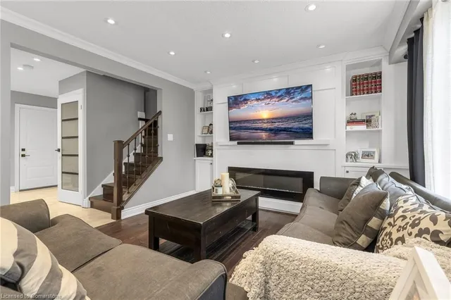 Additional image 12 of 65 Memorial Ave