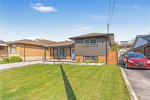 Additional image 3 of 6 Rideau Cres
