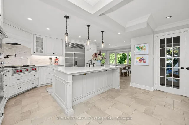 Additional image 5 of 185 Central Dr