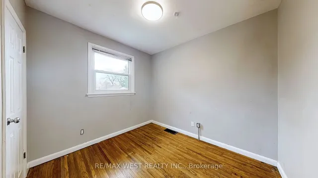 Additional image 22 of 15 Darcy Crt