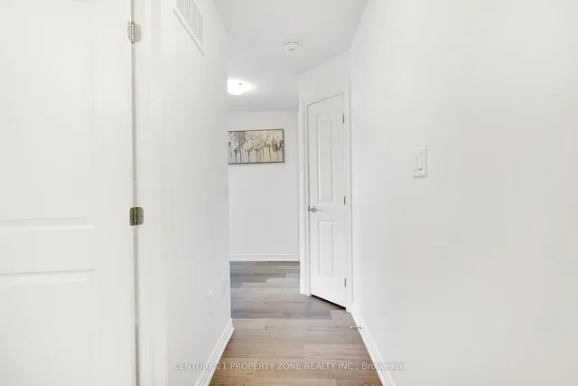 Additional image 25 of 61 Soho St Unit 102