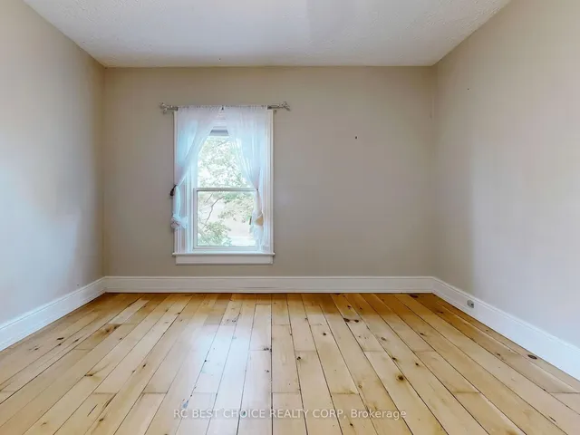 Additional image 23 of 9950 Britannia Rd