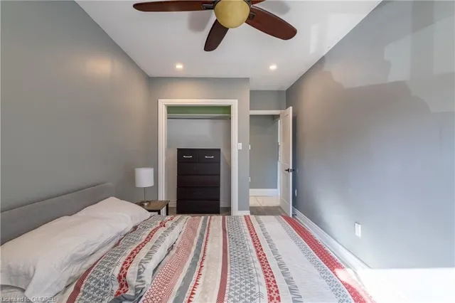 Additional image 25 of 55 Allan Ave