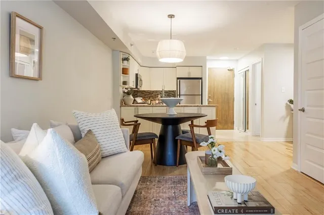 Additional image 2 of 3070 ROTARY Way Unit 122