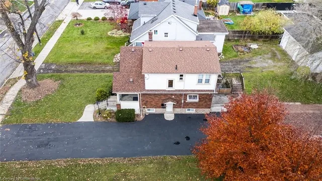 Additional image 31 of 60 Lake Avenue Dr