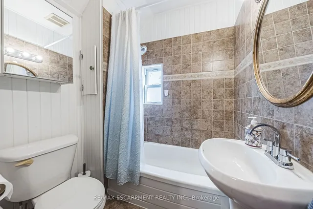 Additional image 27 of 62 Birch Ave