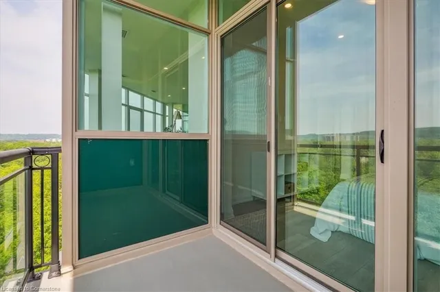 Additional image 28 of 2750 King St Unit 806