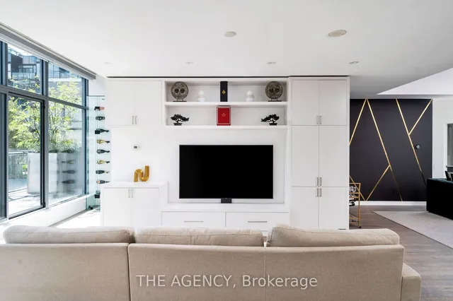 Additional image 7 of 650 King St Unit PH01