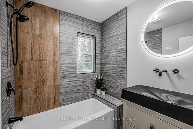 Additional image 18 of 35 Lorne Ave