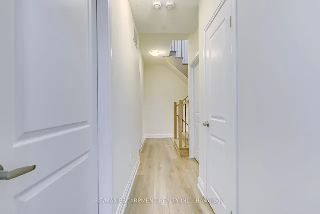 Additional image 19 of 1577 Rose Way Unit 105