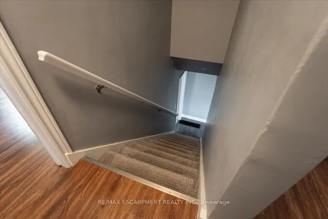 Additional image 16 of 36 Sumach St