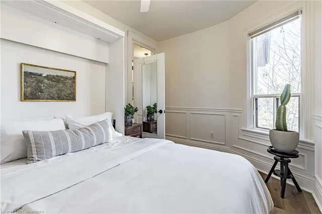 Additional image 26 of 185 1/2 Emerald St