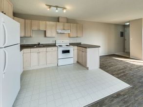 Additional image 5 of 106 McLeod Ave