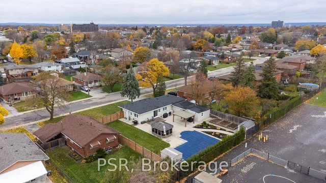Additional image 36 of 55 Deschene Ave
