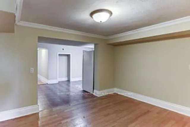 Additional image 33 of 109 Cayuga Ave