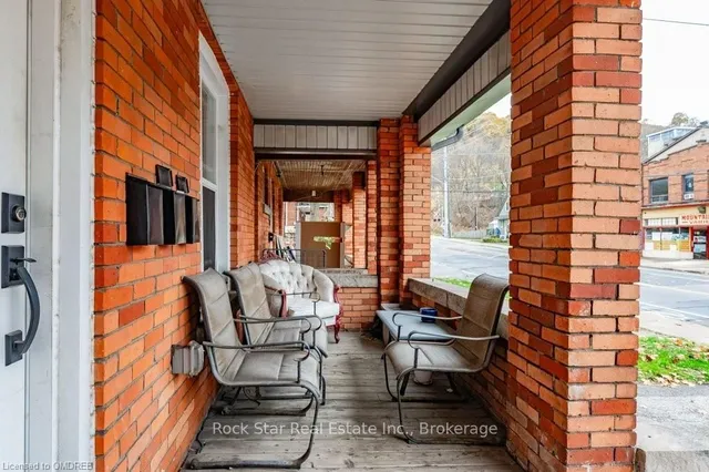 Additional image 2 of 191 WENTWORTH St