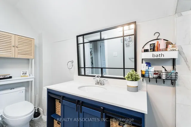 Additional image 20 of 49 Connaught Ave