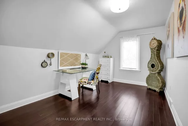 Additional image 23 of 2104 Highway 56