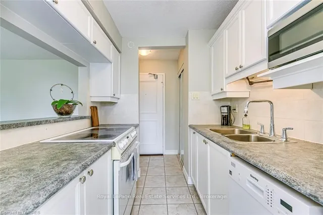 Additional image 7 of 1950 MAIN St Unit 204