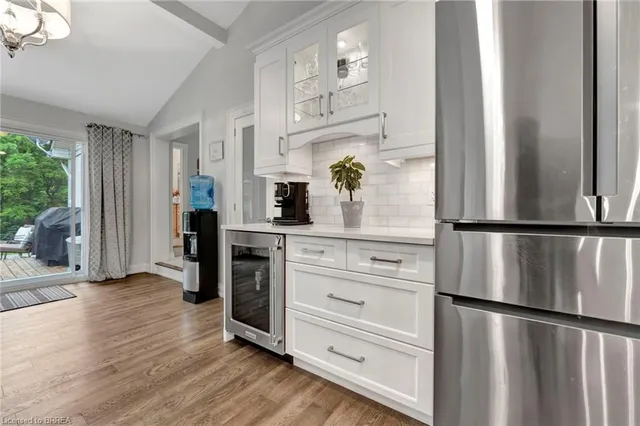 Additional image 8 of 3976 Powerline Rd