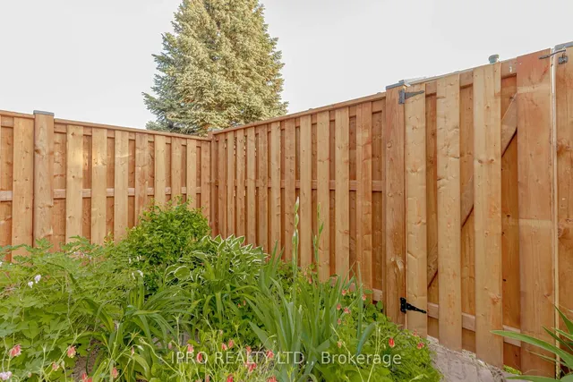 Additional image 29 of 150 Kenwood Ave