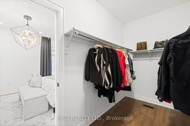 Additional image 25 of 5 Cattail Cres