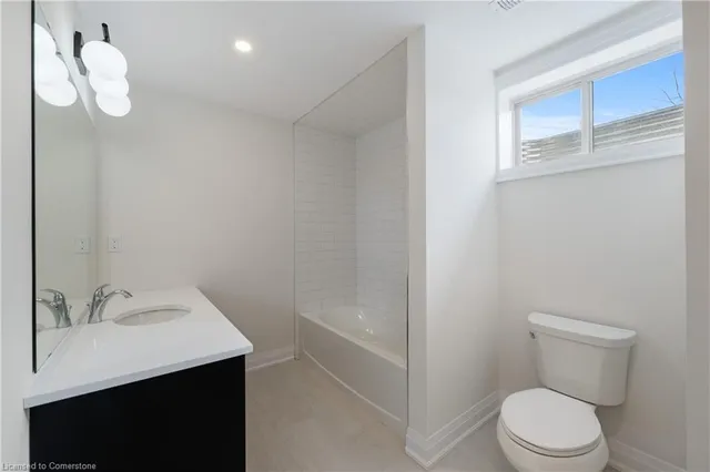 Additional image 29 of 518 Markay Common