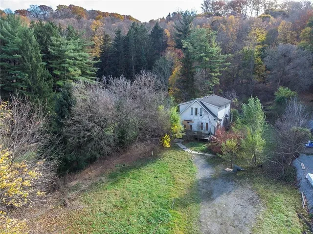 Additional image 9 of 1110 Wilson St