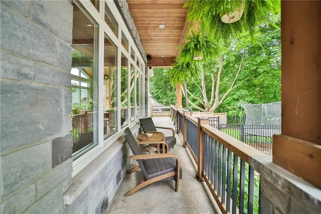 Additional image 8 of 298 SHOREVIEW Rd