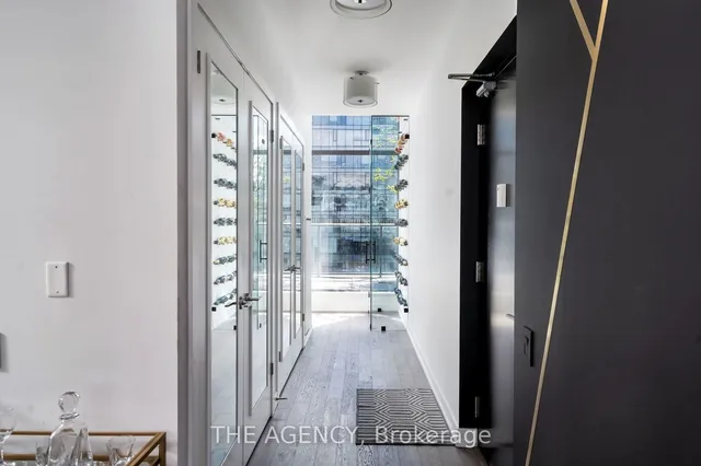 Additional image 20 of 650 King St Unit PH01