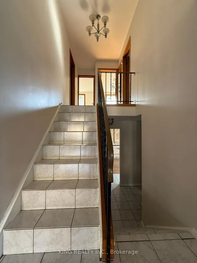 Additional image 8 of 98 FERGUSON Ave