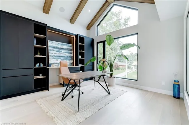 Additional image 29 of 298 Strathcona Dr