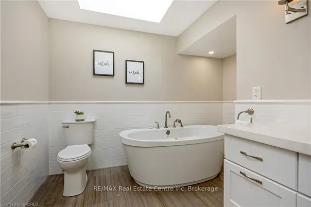 Additional image 27 of 884 HEMLOCK Dr