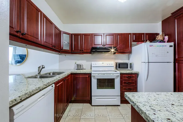 Additional image 17 of 234 Albion Rd Unit PH06