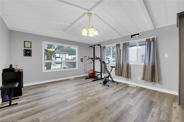 Additional image 14 of 94 Maple Cres