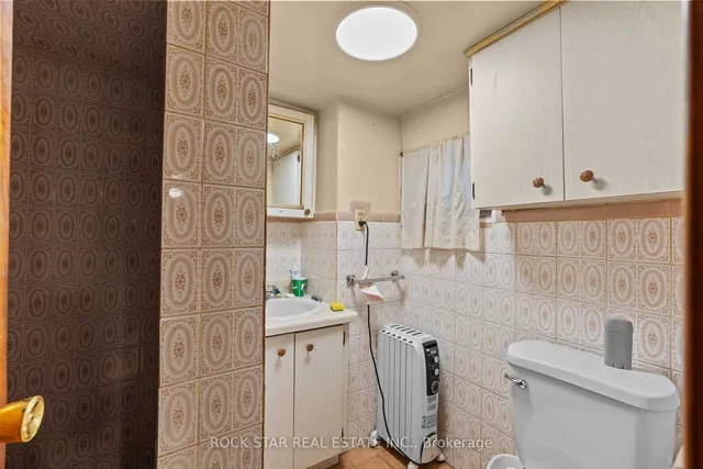 Additional image 20 of 47 Barnesdale Ave