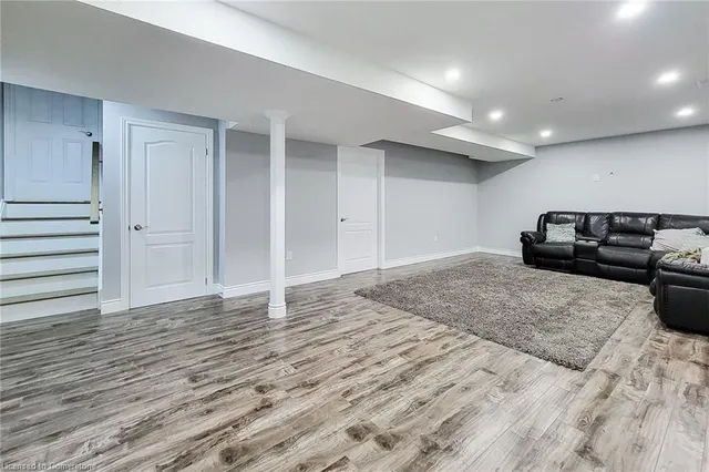 Additional image 31 of 55 Alexsia Crt