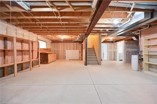 Additional image 36 of 61 Waterford Cres