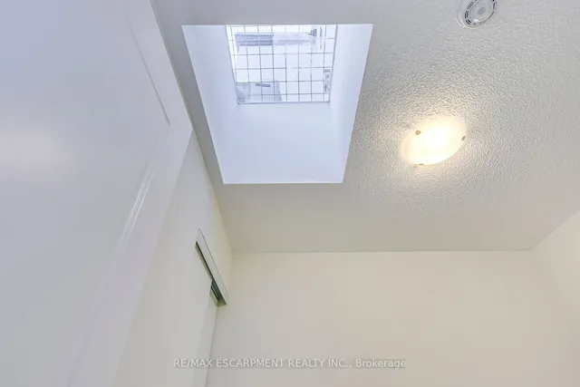 Additional image 24 of 1577 Rose Way Unit 105