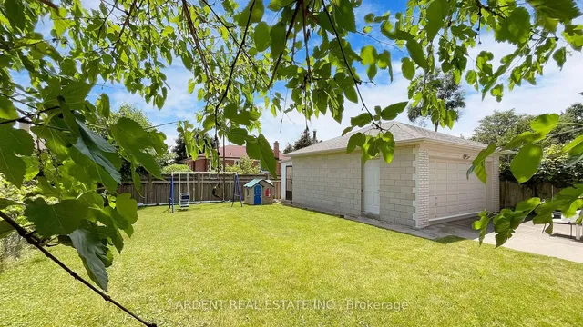 Additional image 34 of 265 Acton Ave