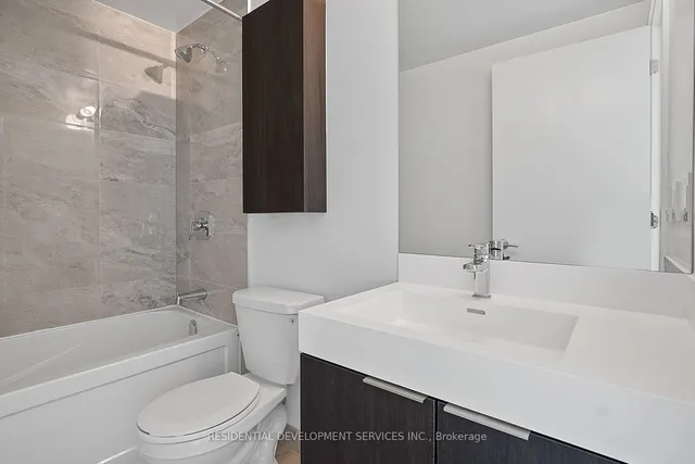 Additional image 24 of 3100 Keele St Unit 819