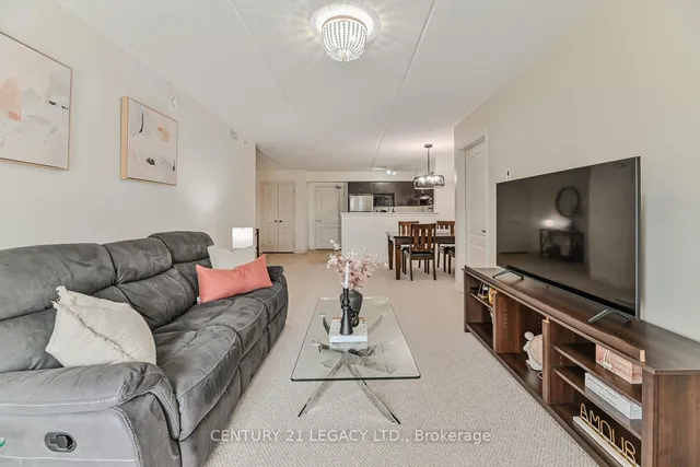 Additional image 17 of 1460 Main St Unit 214