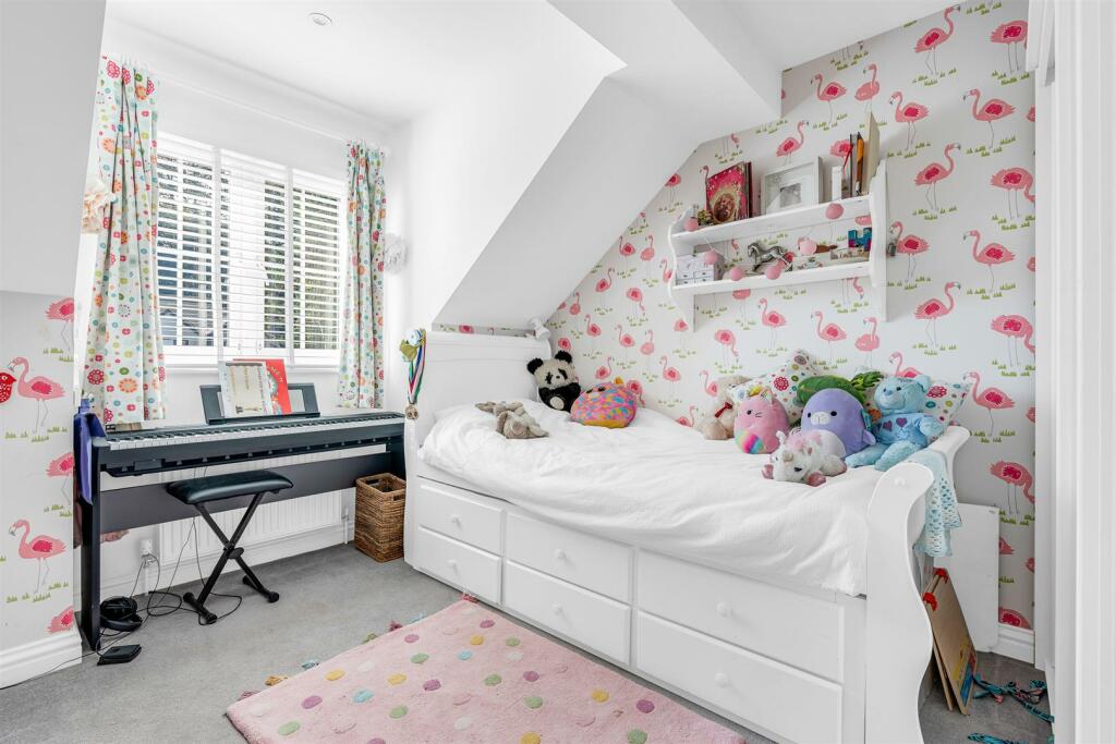 Additional image 30 of The Drive, Welwyn